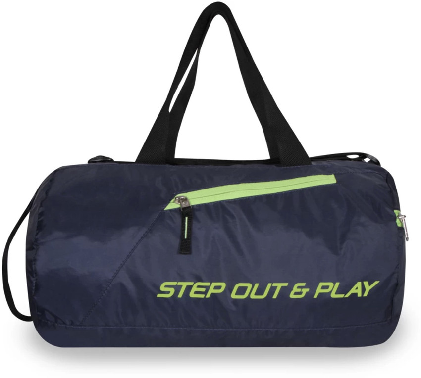 Under armour isolate deals duffel bag