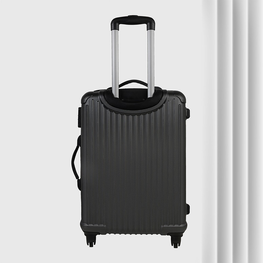 SAFARI STEALTH 65 Check in Suitcase 4 Wheels 26 inch GUN METAL Price in India Flipkart