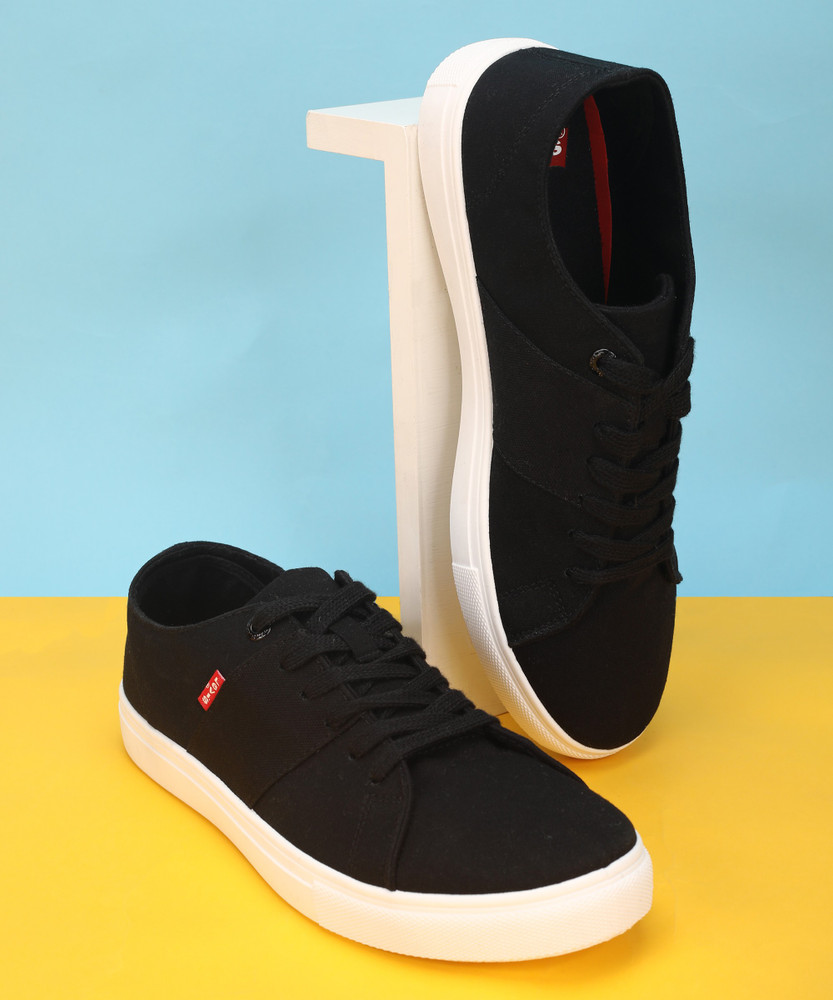 Levi's shoes flipkart top