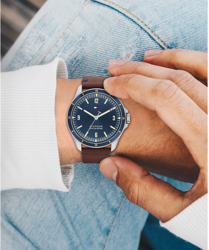Tommy hilfiger analog blue shop dial men's watch