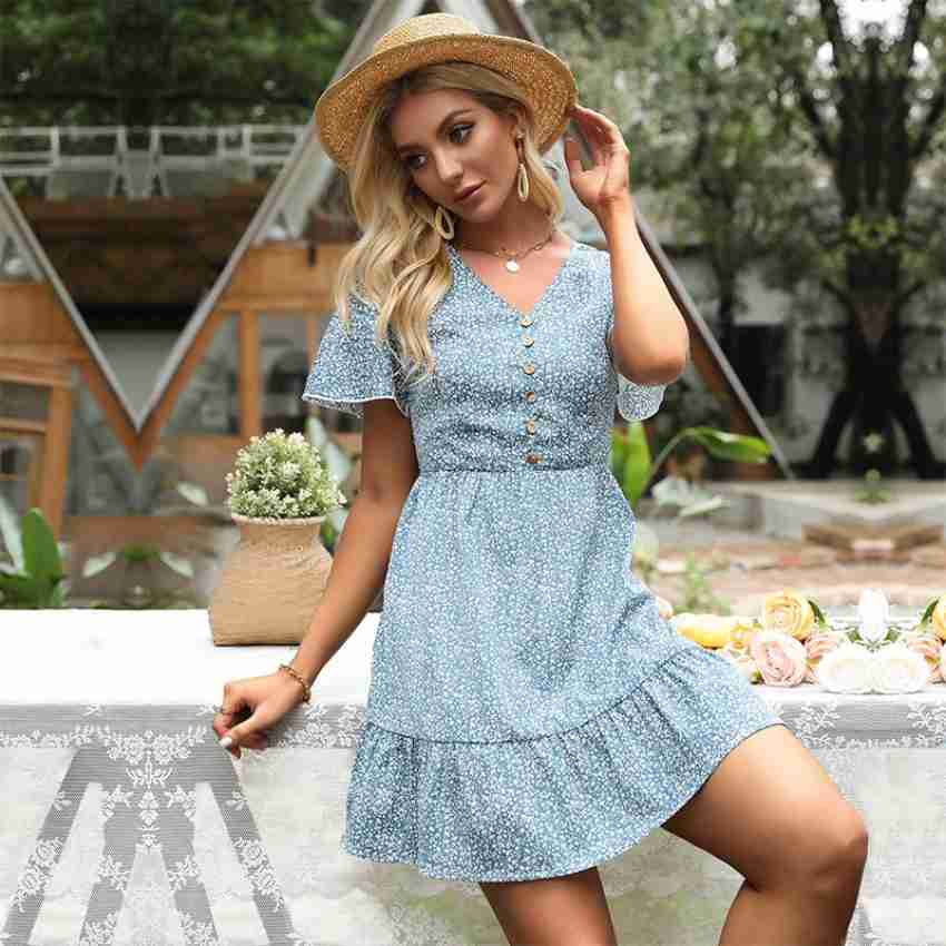 Urbanic India - What style do you prefer to accenture your summer look?  🥰😍 Grab this trendy A-Line Dress from Urbanic now! #SundayVibes #Fashion # Urbanic bit.ly/2Vf9evN