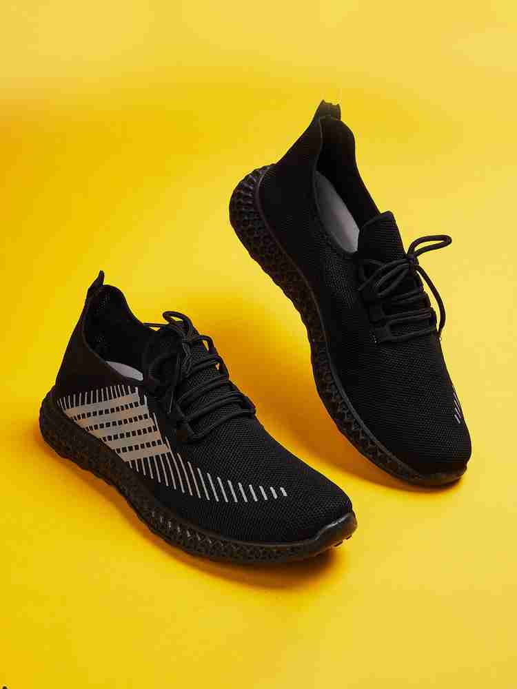 Forca by Lifestyle Sneakers For Men