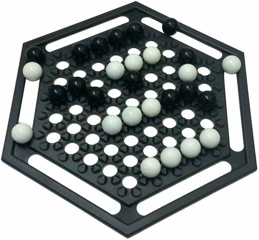 Black and store white marble game