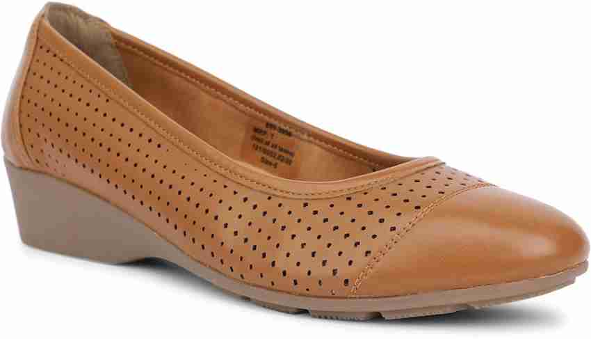 Bata jutti hot sale for ladies