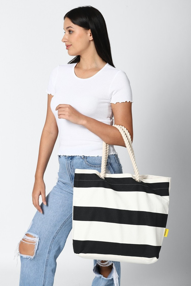 Forever 21 hotsell beach bag