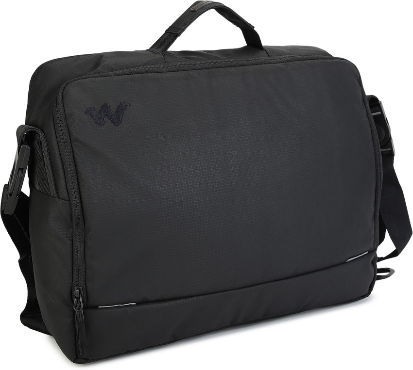 Wildcraft messenger clearance bags flipkart