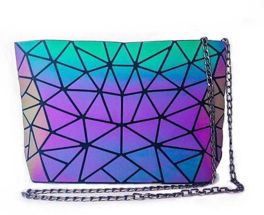 Holographic purse geometric store
