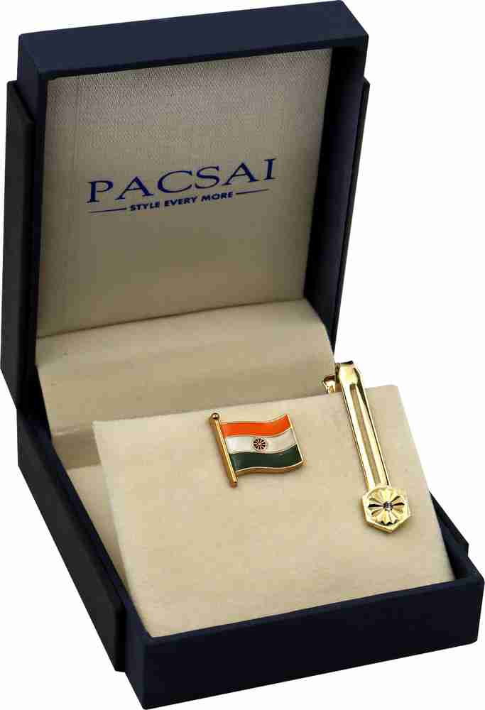 Flag brooch online