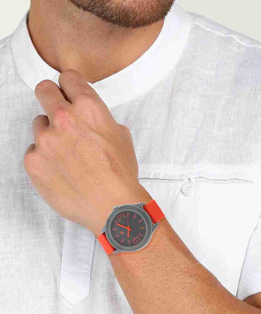 Fastrack discount orange watch