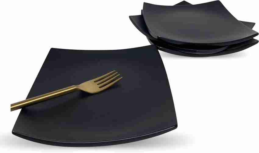 Black hot sale square plates