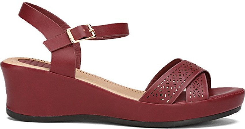 Red discount strappy wedges