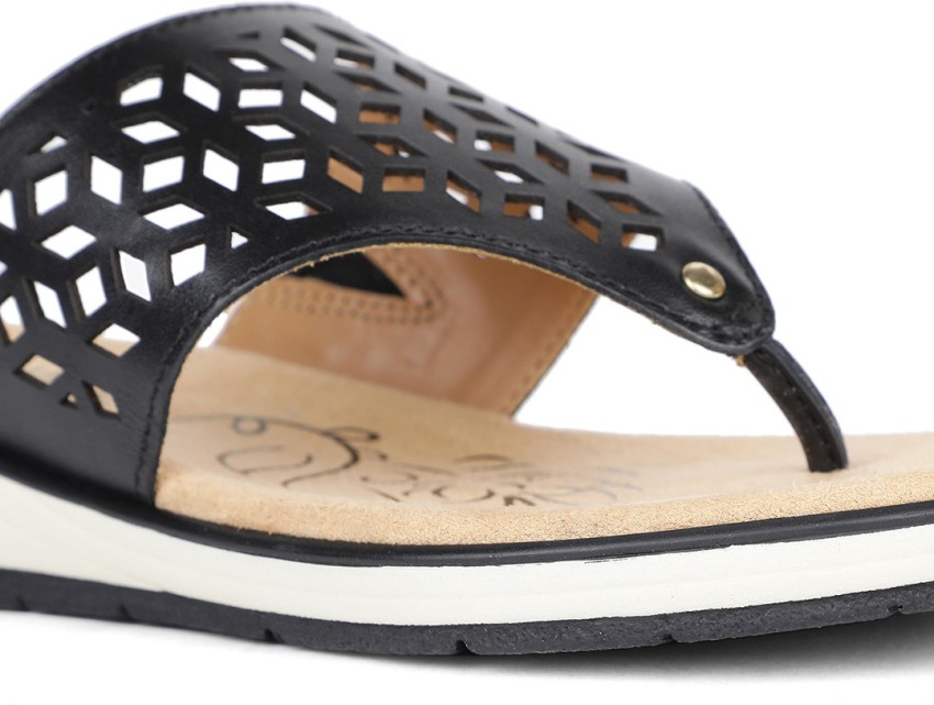 Naturalizer cheap black sandals