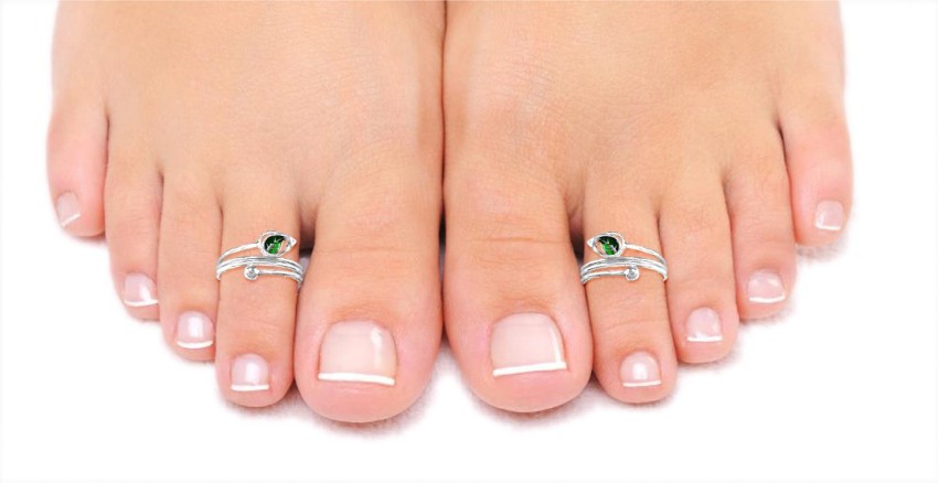 Taraash 925 Sterling Silver Leaf Finger Ring For Women