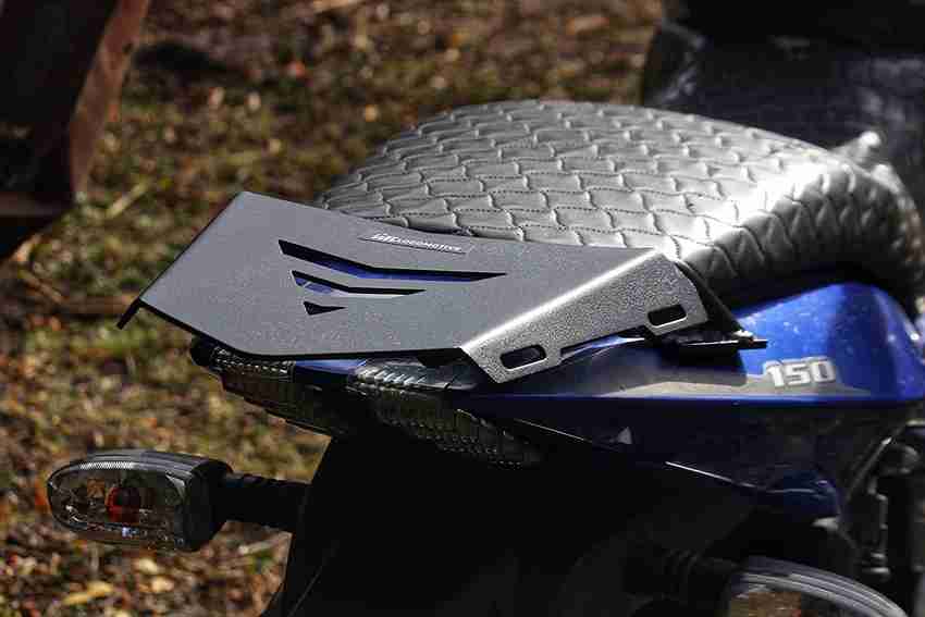 Pulsar 220 luggage carrier 2025