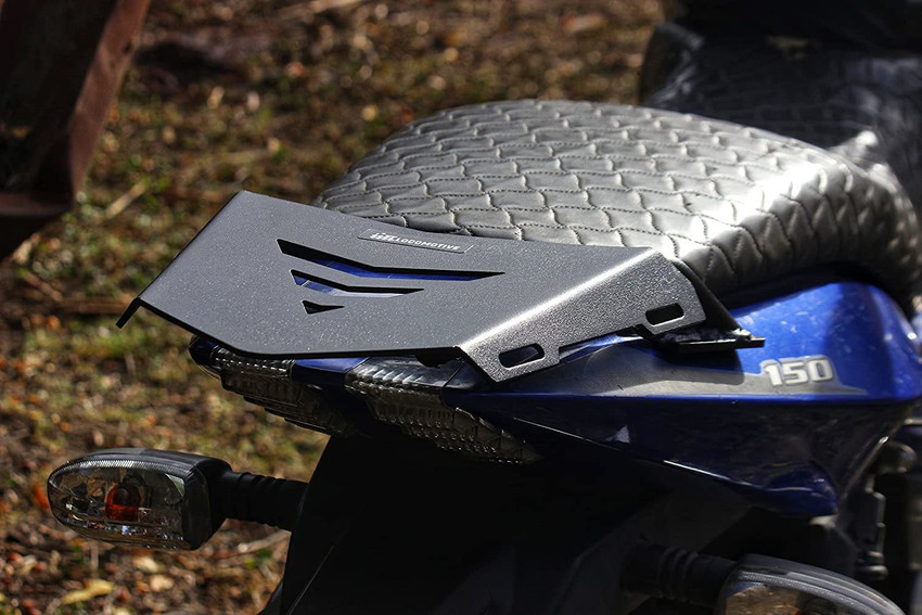 Pulsar 220 luggage carrier outlet