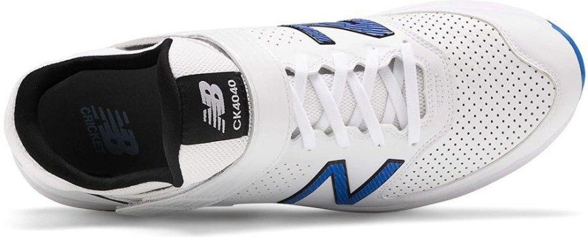 New balance outlet 4040 cricket shoes