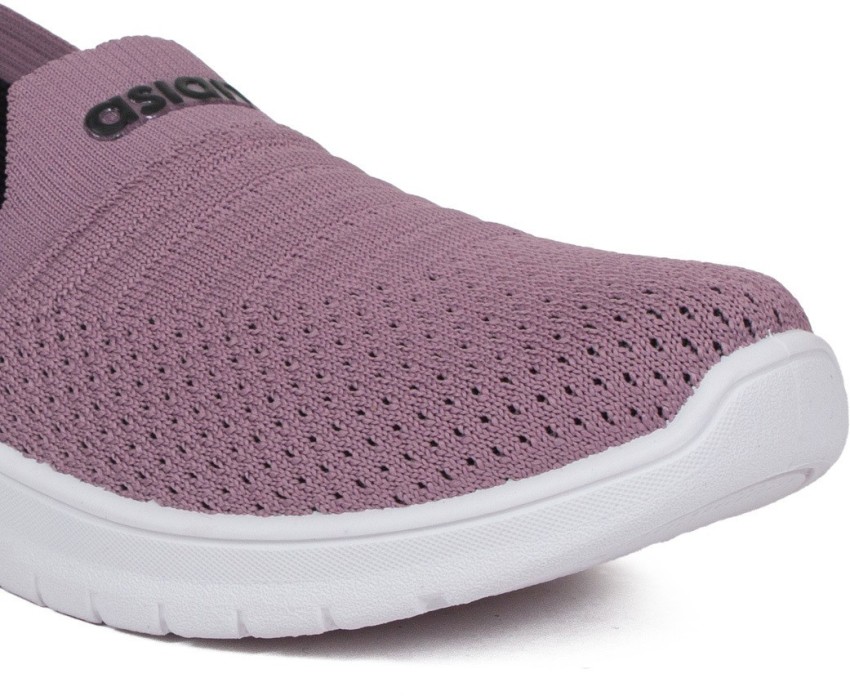 Mauve slip sale on sneakers