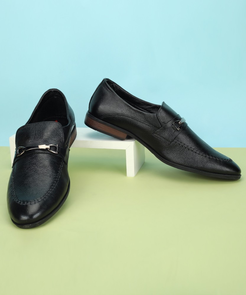 Lee cooper hot sale loafers flipkart