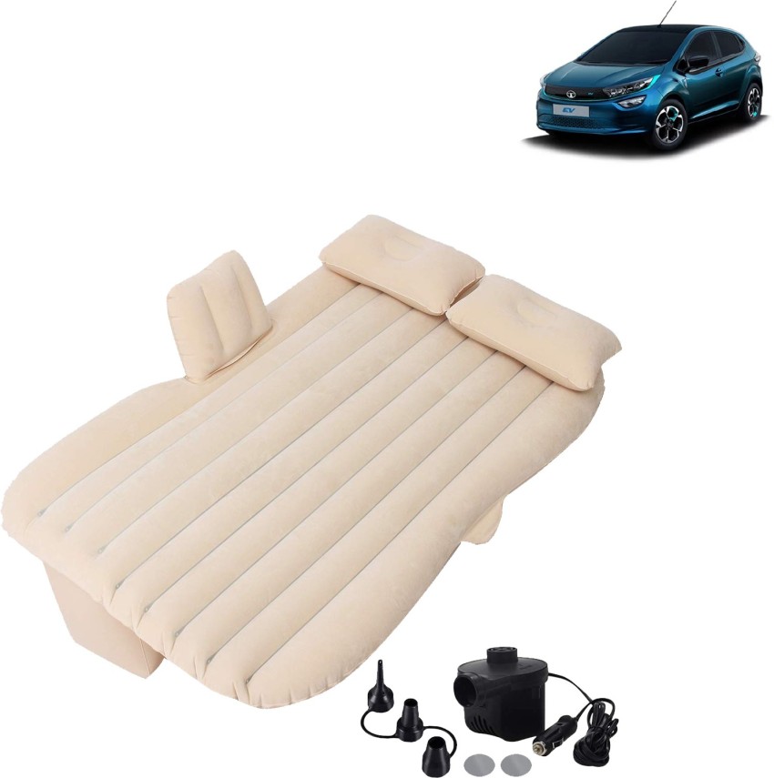 Inflatable bed outlet for hatchback car