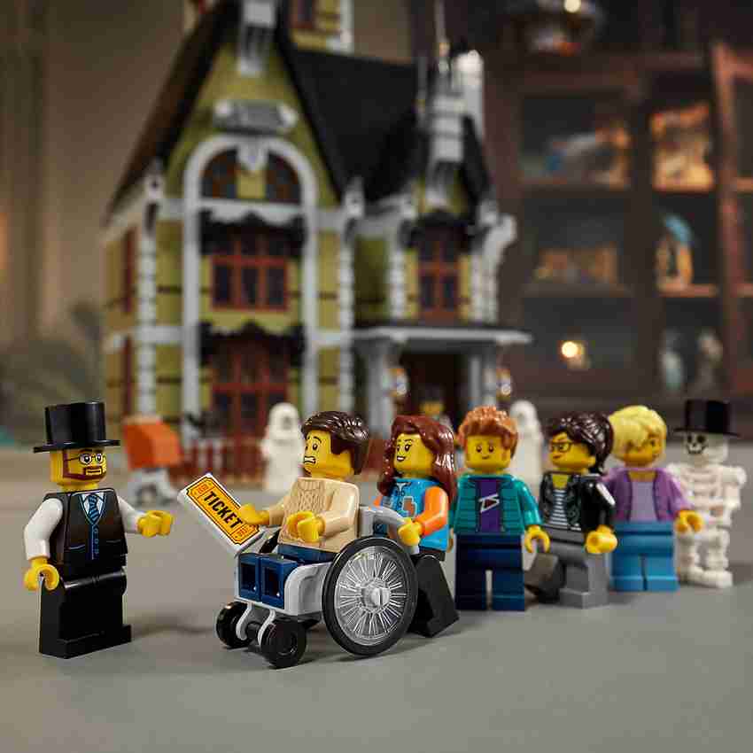 LEGO Haunted House (10273) Building Kit (3,231 Pieces) - Haunted 