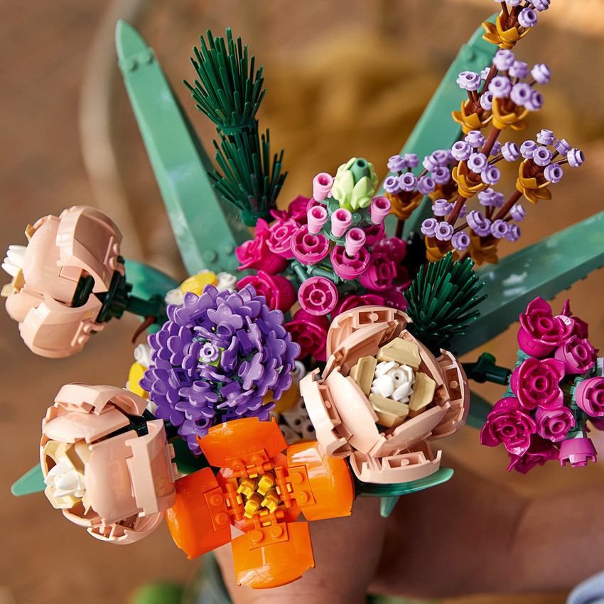 Lego flower bouquet building kit 10280 2025