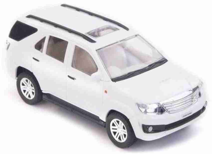 Toyota fortuner shop diecast