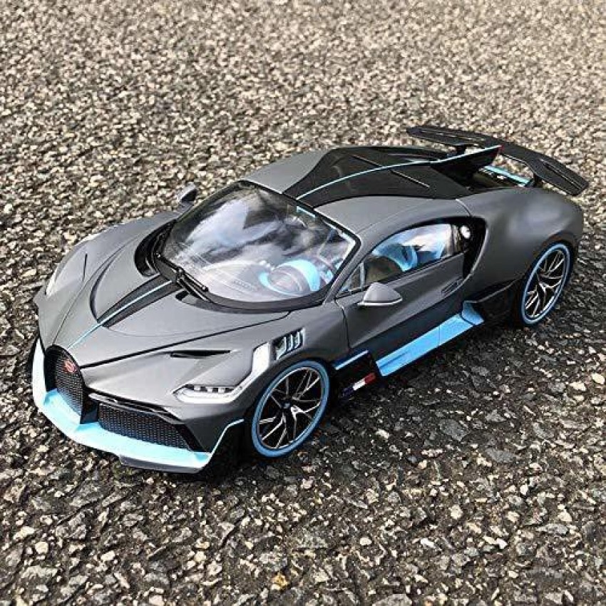 Bugatti divo hot sale diecast model