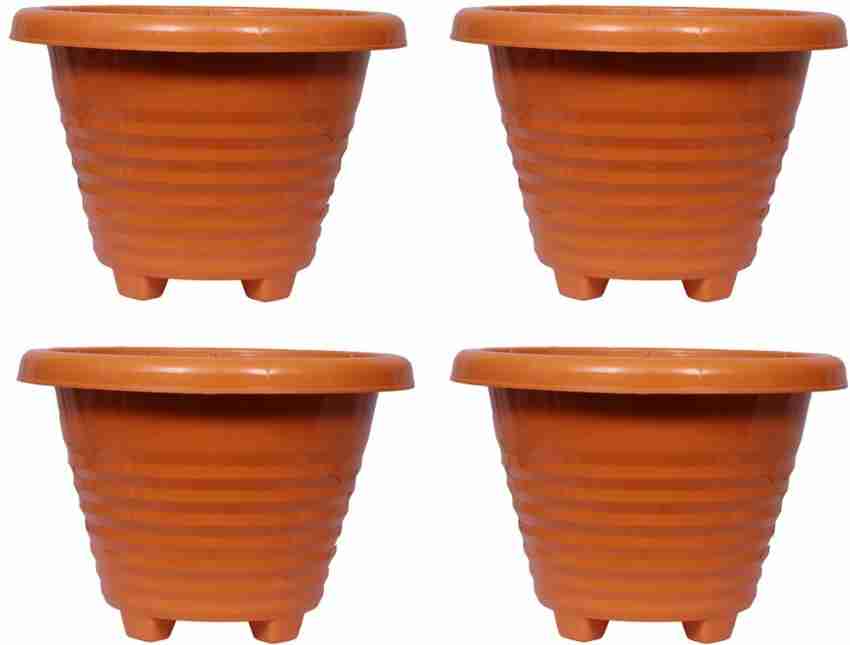 B and store q plant pots