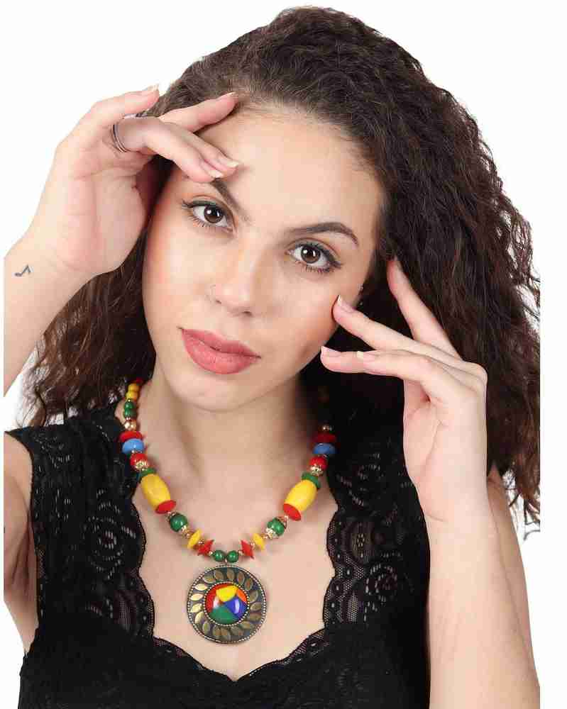 Junk necklace store