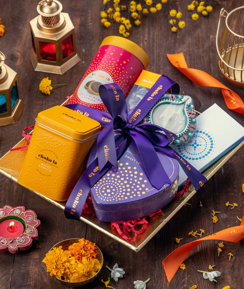 Send Christmas Luxury Gift Hampers to India Christmas Luxury Gift Hampers  Delivery in India Christmas Luxury Gift Hampers