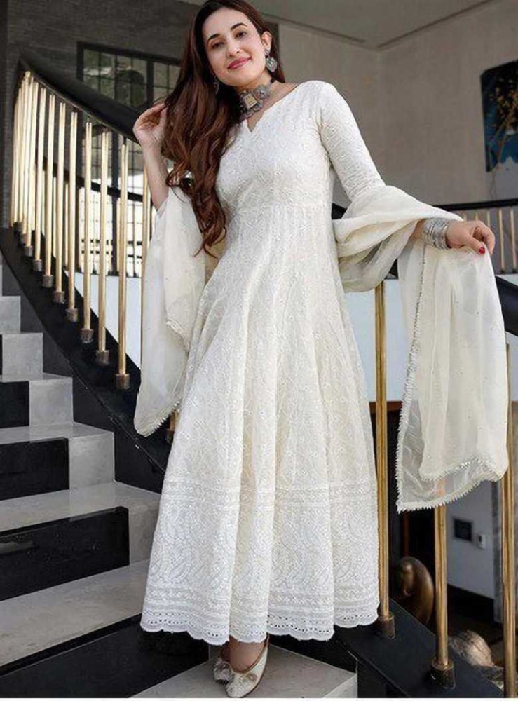 White chikan sale anarkali kurta