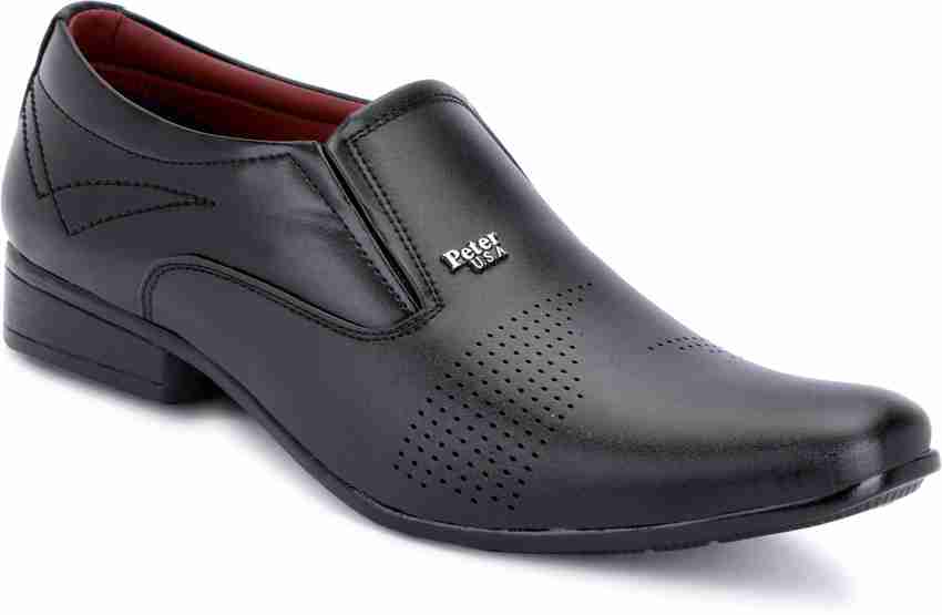 Black shoes usa 2025