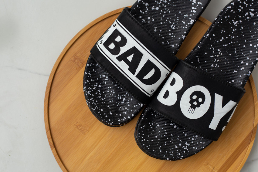 Discover more than 79 mens slippers black friday super hot dedaotaonec