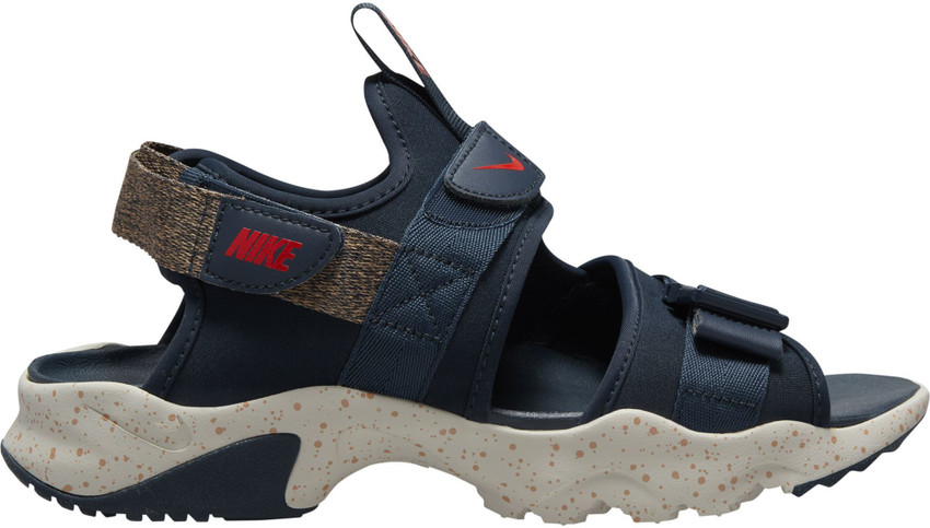 Nike sandals with air bubble and straps deals