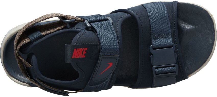 Adjustable best sale nike sandals