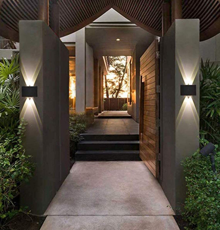 Gate wall outlet light design