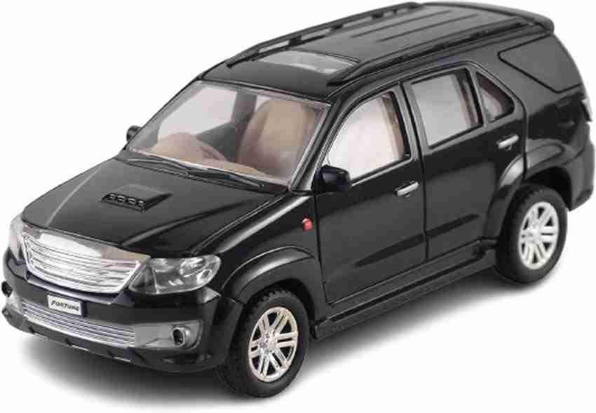 Fortuner diecast clearance