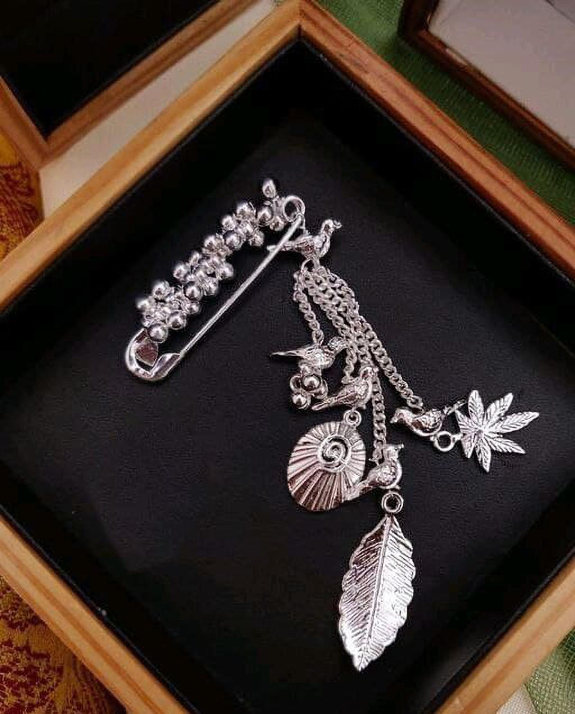 Brooch flipkart top