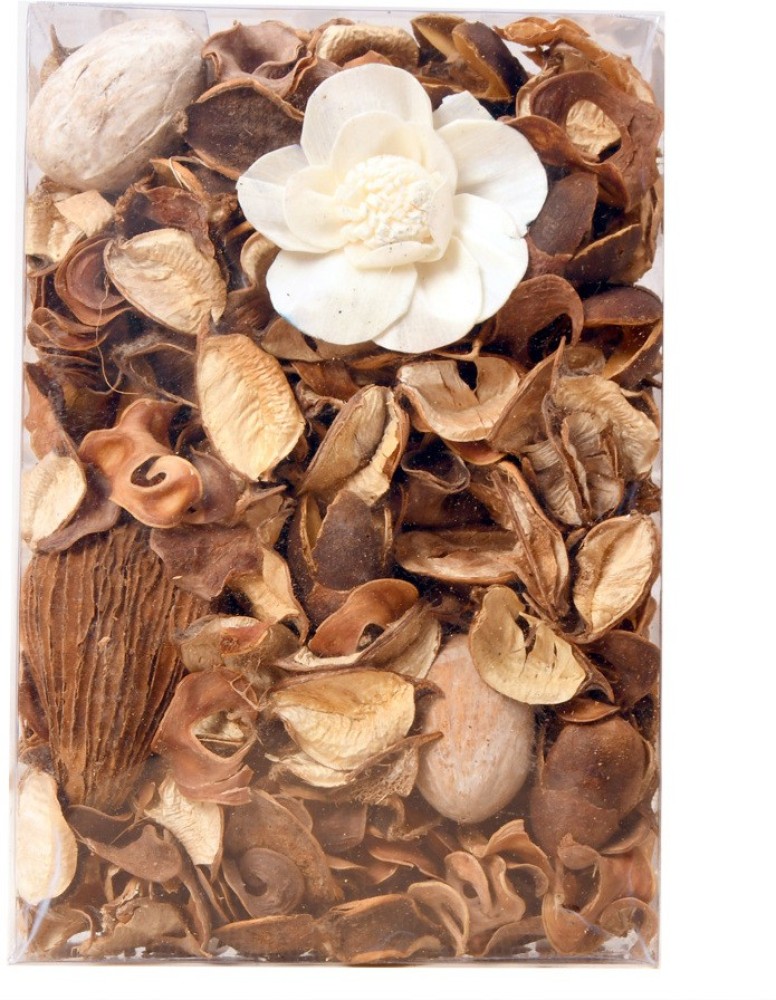 Dried leaves for use in potpourri