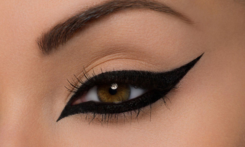 Eyeliner dark best sale