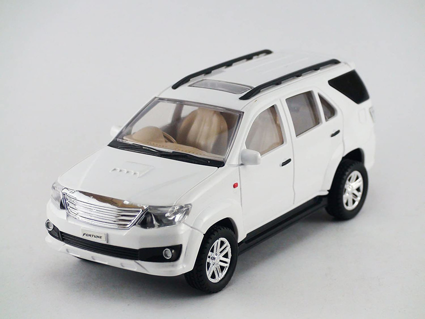 Remote control fortuner online toy car