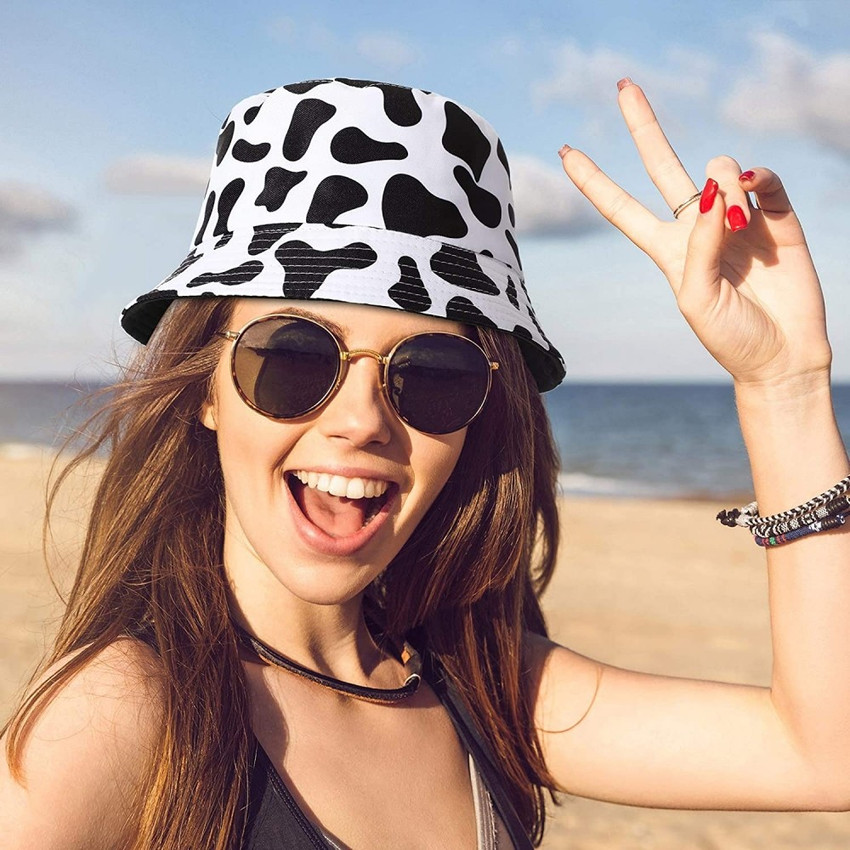 Foldable outlet bucket hat