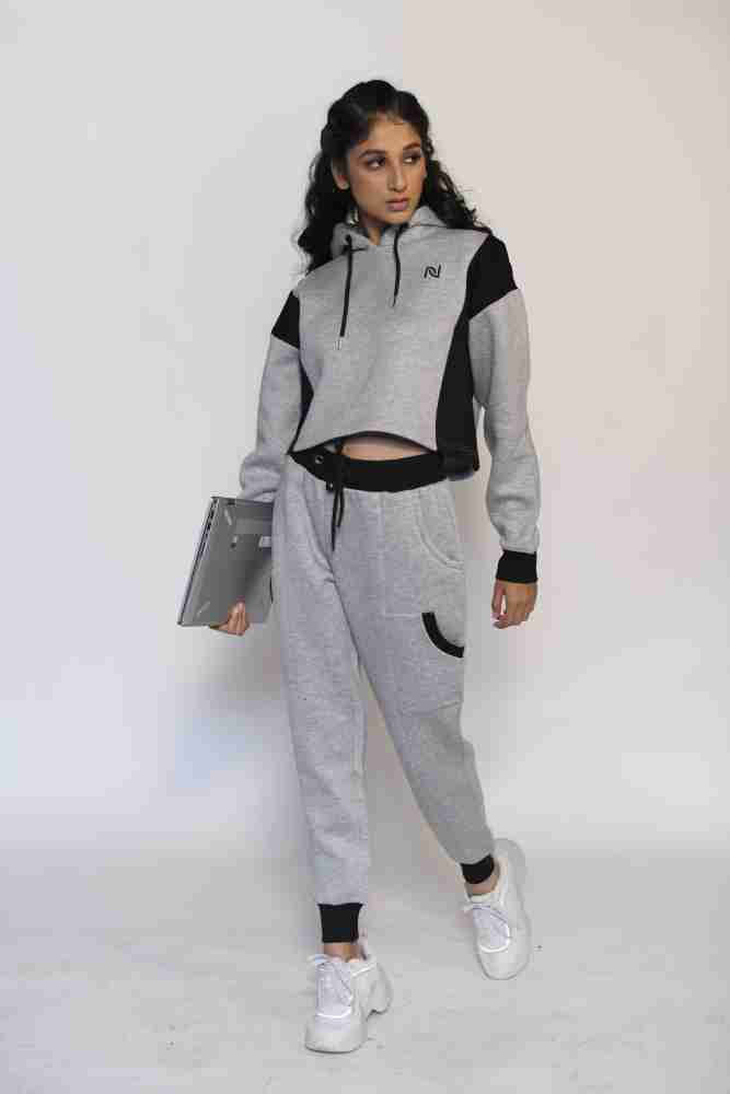 Ladies store tracksuit design