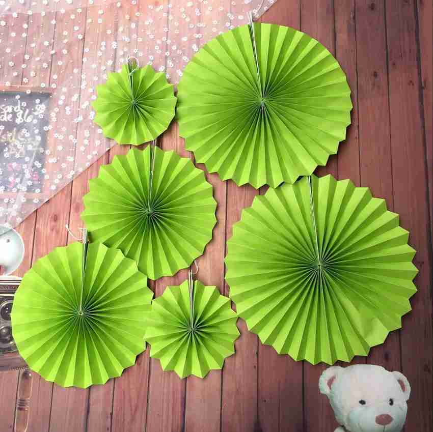 Hanging paper garland 2025