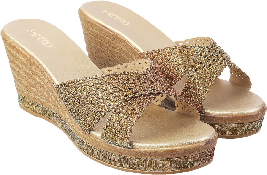 Metro on sale golden sandals