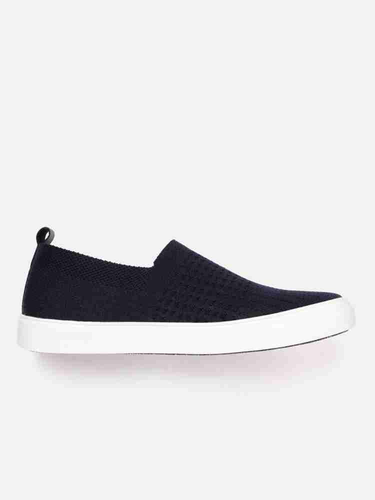 Kook n keech slip best sale on sneakers