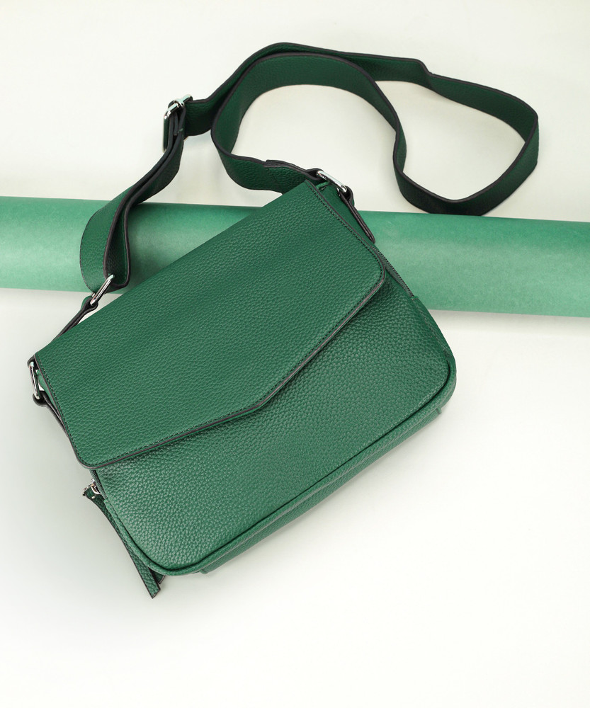 Forever 21 sling bag price new arrivals