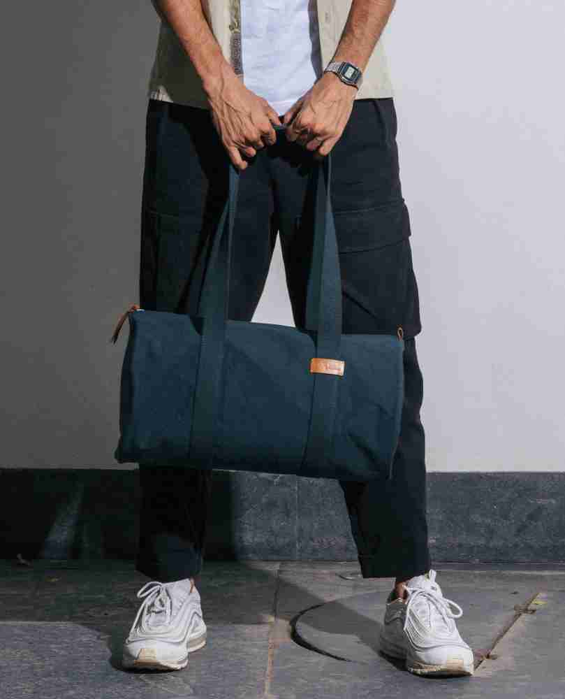 dailyobjects duffle bag