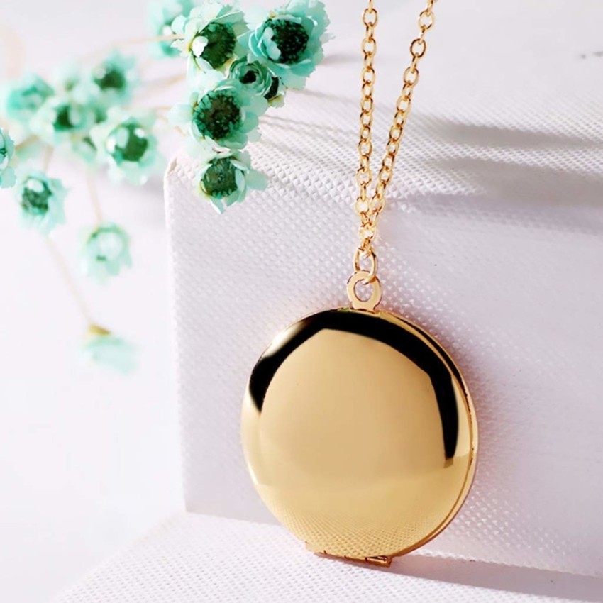 Gold photo outlet frame locket