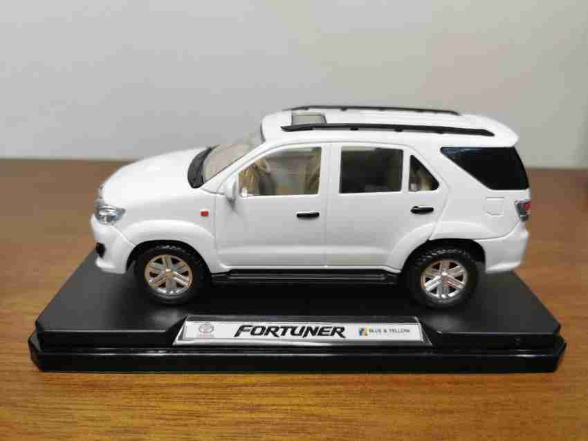Fortuner metal toy car shop